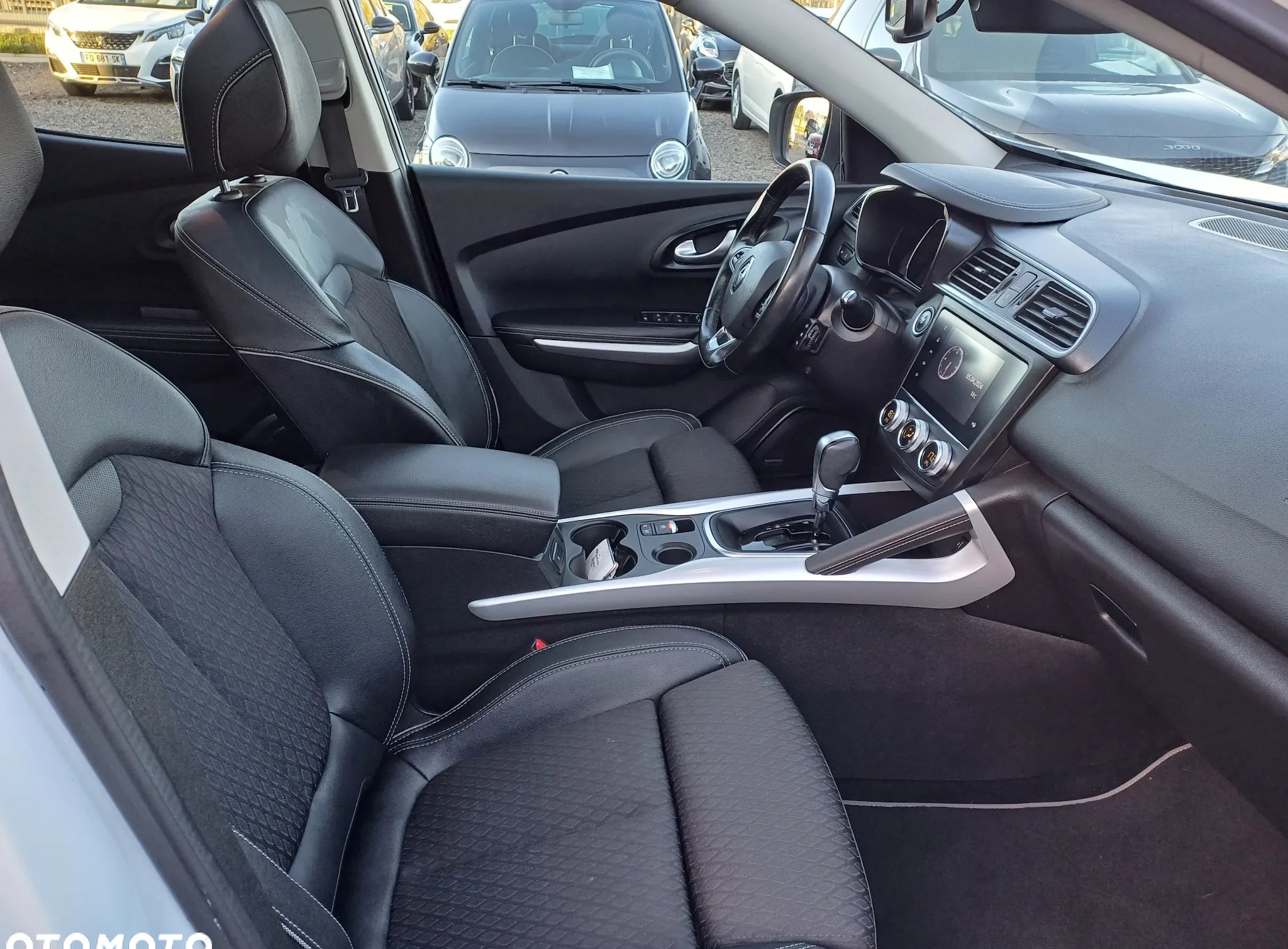 Renault Kadjar cena 73999 przebieg: 155000, rok produkcji 2019 z Działoszyn małe 211